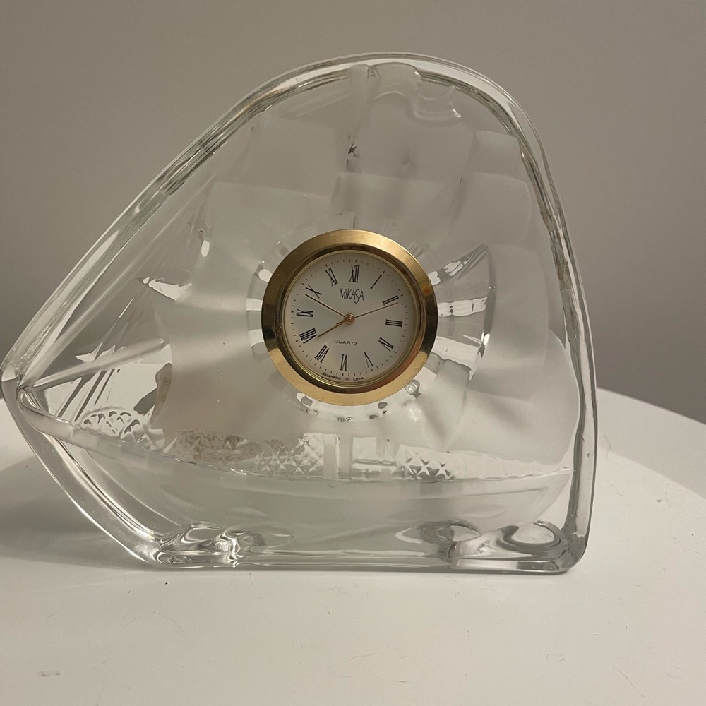 Vintage Mikasa Voyager Crystal Quartz‎ Clock